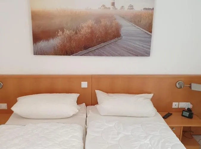 Sonnenblick Mit 3 Und Balkon *